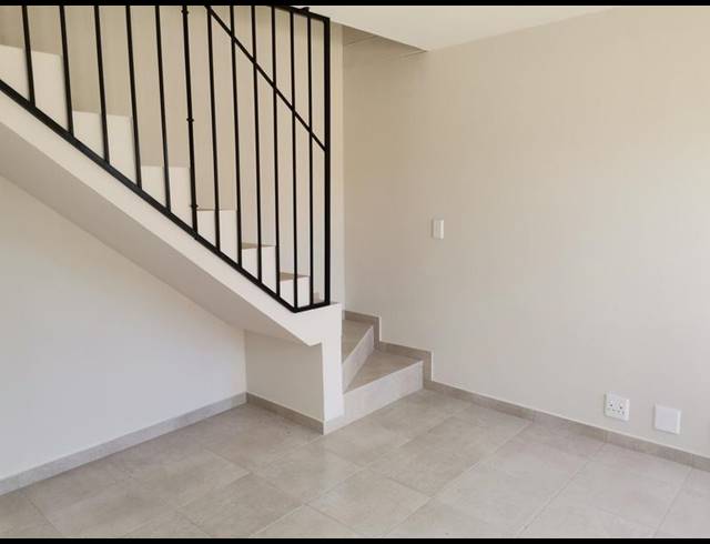 2 BEDROOM PROPERTY TO RENT IN BLACKHEATH INDUSTRIAL
